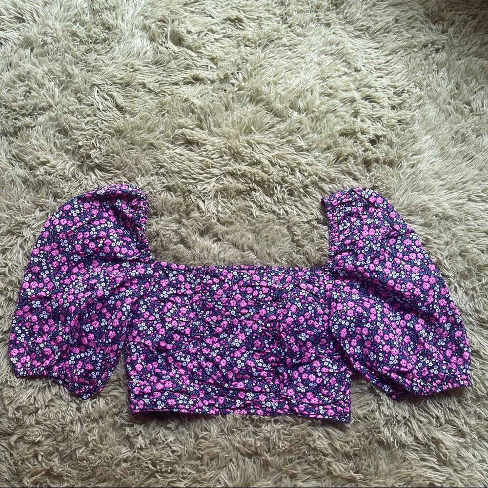 Puff sleeve top